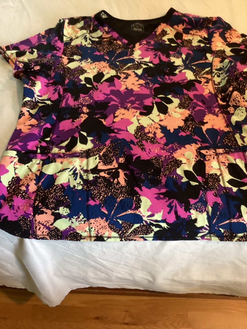 Uniform top